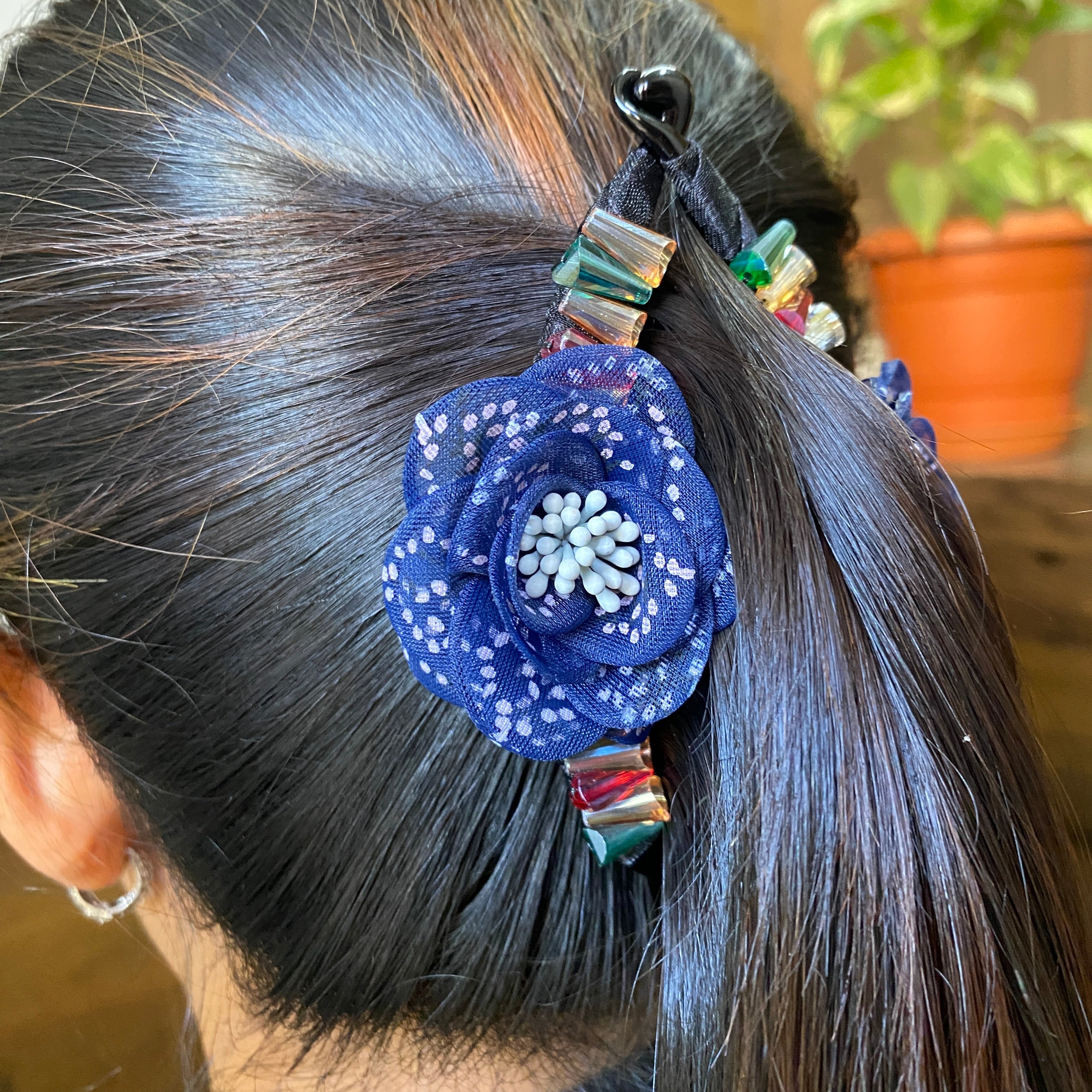 Rose and Crystal Fish clip-Blue