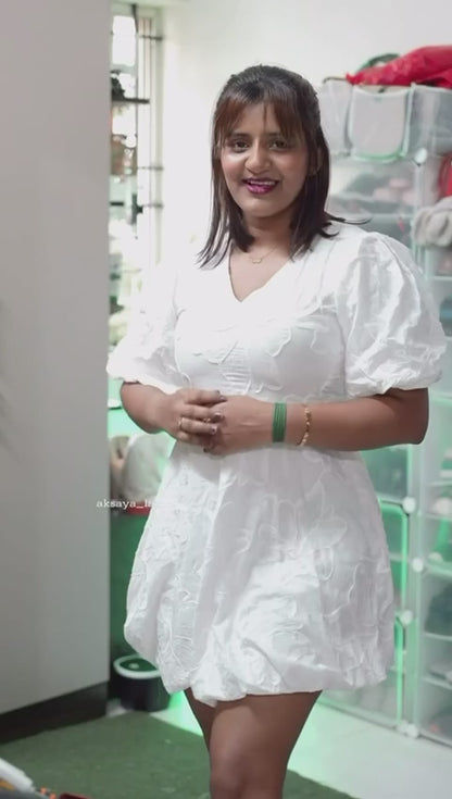 Exclusive Rose Floral Crow Clip